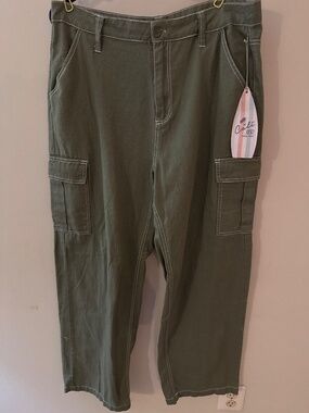 NWT Cali 1850 Olive Green Cargo Pants